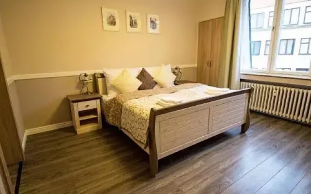 Champagne Studio with Sauna