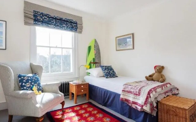 Veeve 5 Bed House Fitzwilliam Road Clapham