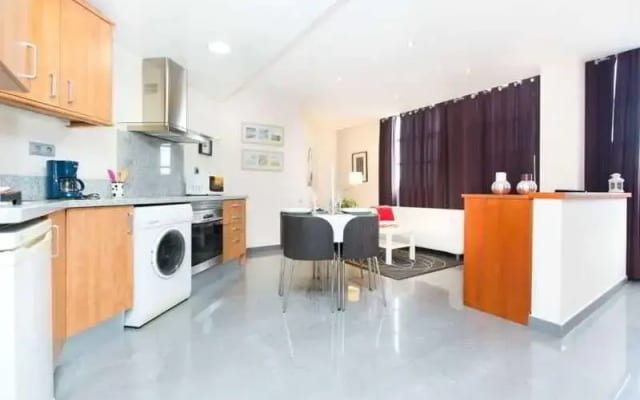 Universitat Suites