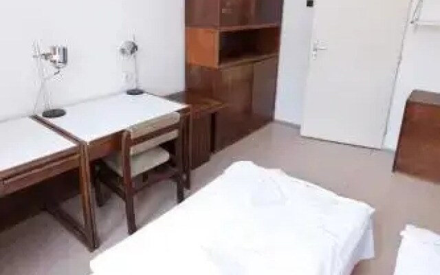 Hostel Hlávkova