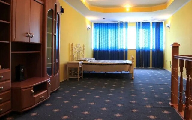 Elling on Prosvescheniya St. 122-1