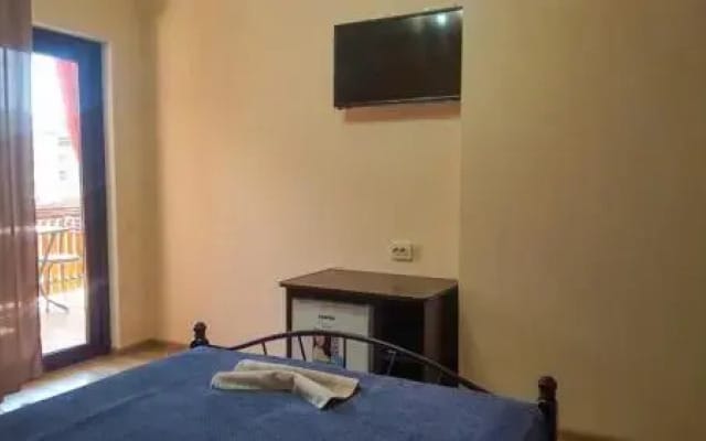 Avrora Guest House