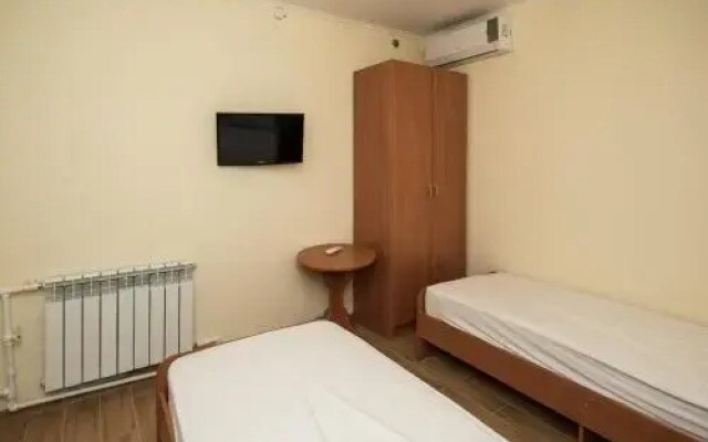 Guesthouse Sportivnaya 4a