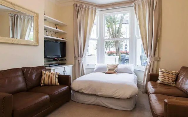 Veeve 2 Bed Maisonette Shandon Road Clapham