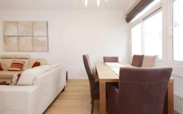 Veeve Three Bedroom House Marylebone