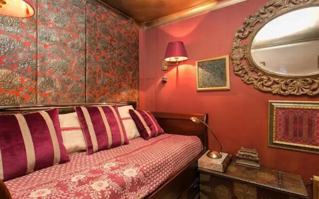 Veeve 2 Bed Maisonette Brook Green West Kensington