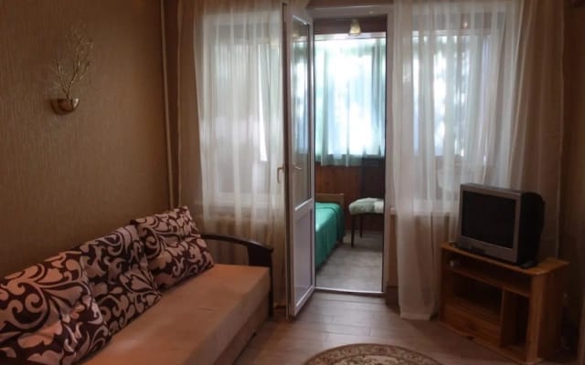 Apartment on Parkovaya 40