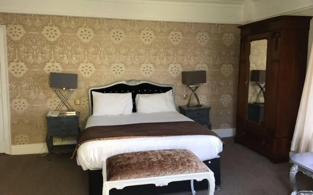 Risley Guest House