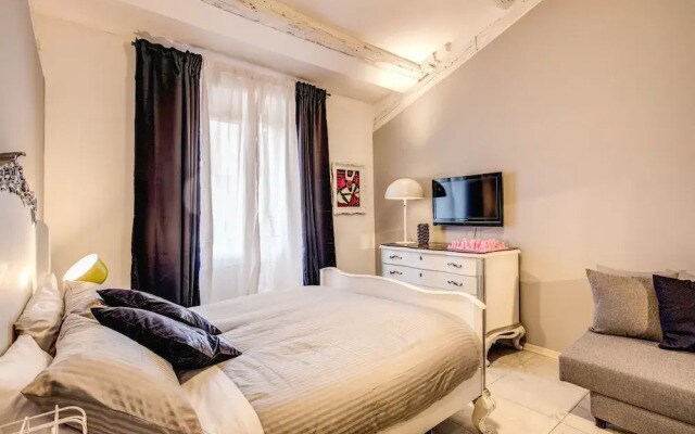 Cialdini Inn