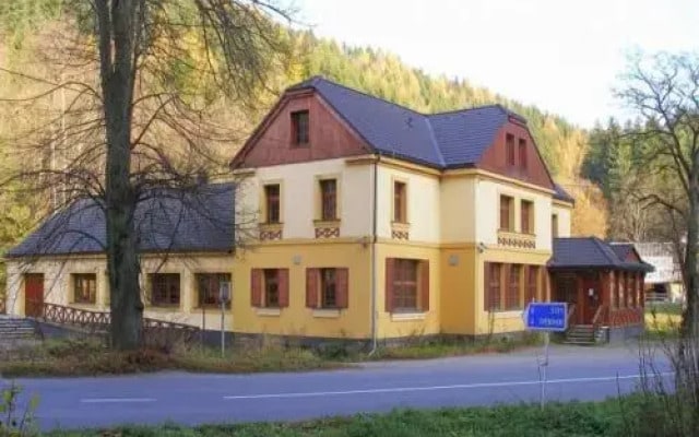 Ruzove Udoli