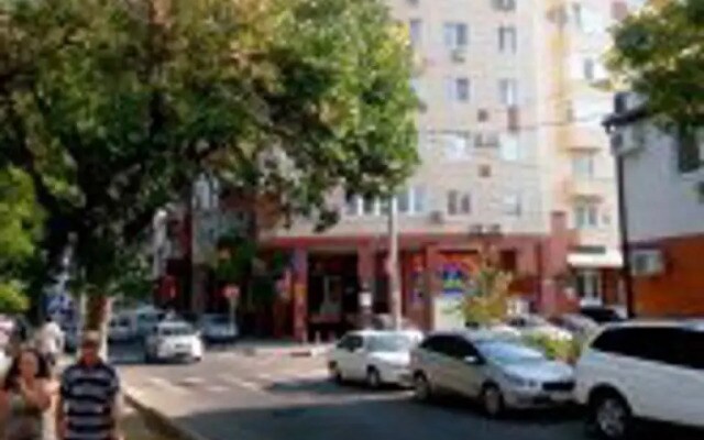 Apartment in the center, next to the sandy beach