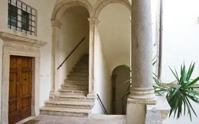 Al Portico D'ottavia