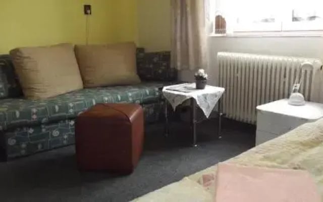 Pension 7