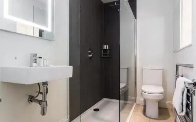 Ovington Gardens by Onefinestay