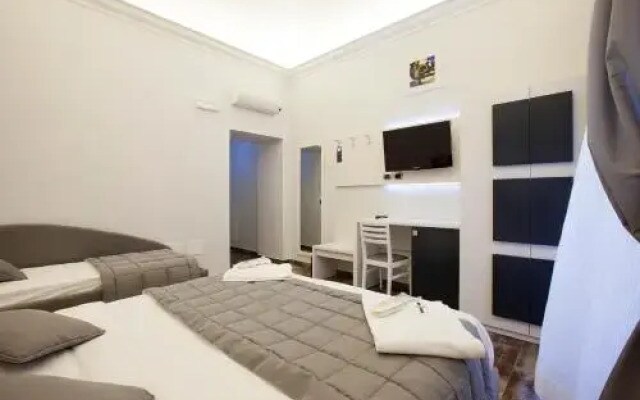 Dem Guesthouse F Turati