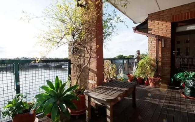 Veeve Penthouse Putney Bridge with River Views