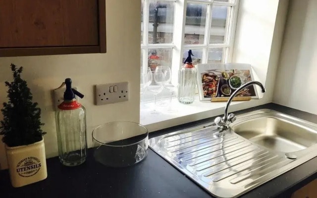 Wilston House - Old Town Penthouse