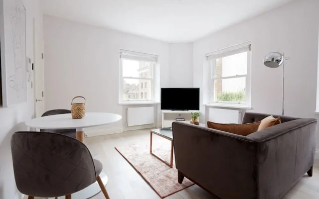 Charming West End Studios by Sonder