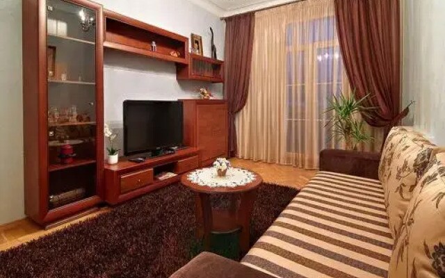 Eurocomfort on Nezavisimosti Apartments