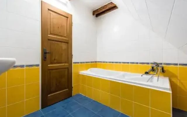 Sunny Hill Villa