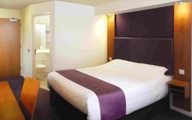Premier Inn Liverpool - Tarbock