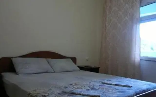 Yuzhny Dvorik Guest House