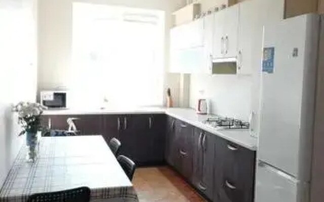 Apartment Krymskaya 34
