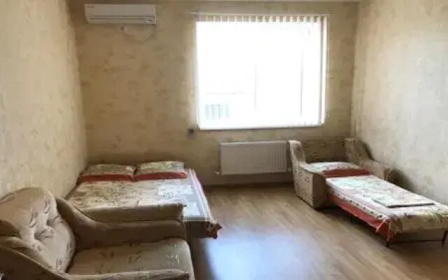 Semeynie Apartments Krymskaya 112