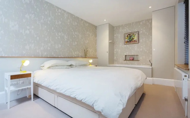 Veeve House Battersea Park