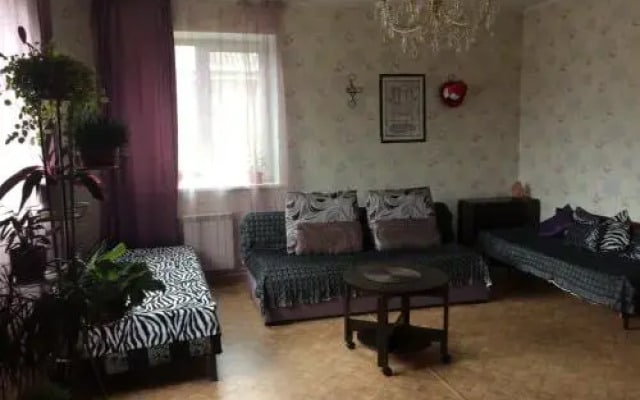 Dom Na Oktyabryskoy