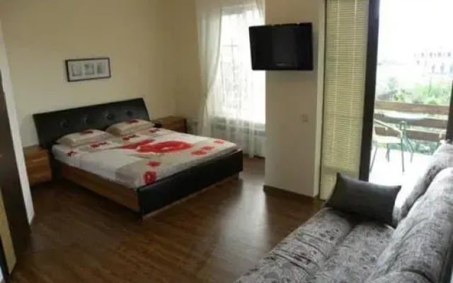 Uyut Guest House