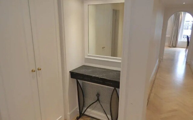 4 Beds Harrods Huge Space