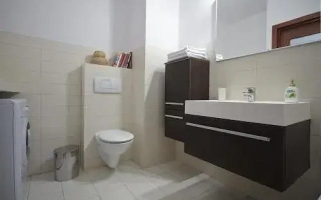 Sienna Apartment 42