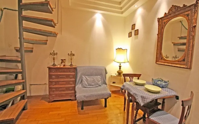 Travel & Stay - Pianellari