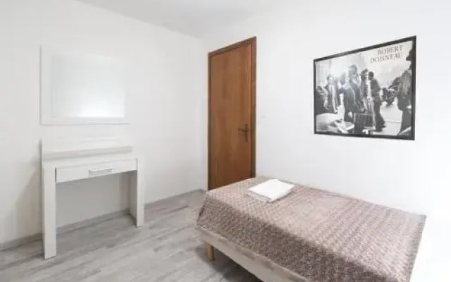 Silk Road Hostel