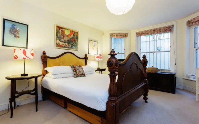 Veeve 2 Bed 2 Bath Garden Flat Stanley Crescent Notting Hill