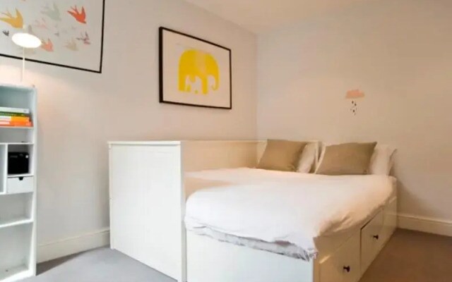 Veeve House Tennyson Road Kilburn