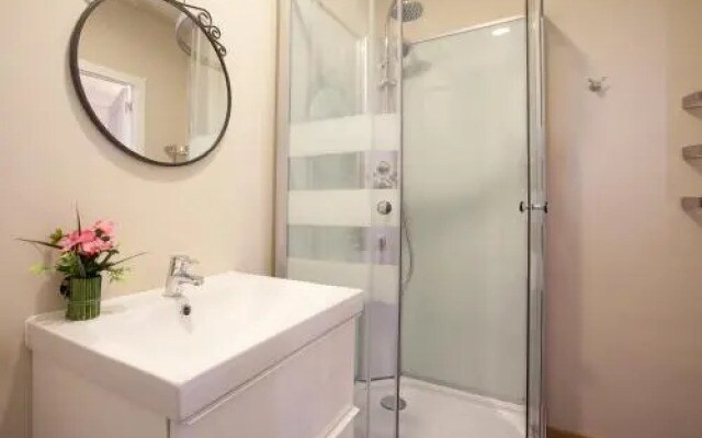Centric Apartment El Molino Theater p1