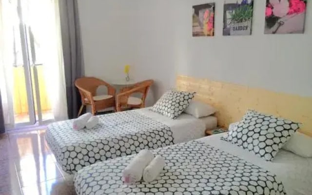 Enzo B&B Montjuic