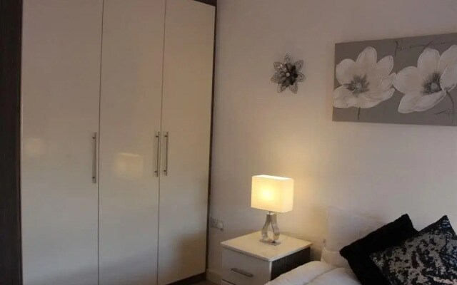 Whitechapel Deluxe Rooms