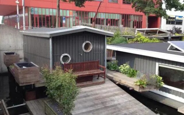 Amsterdam Water Lodge