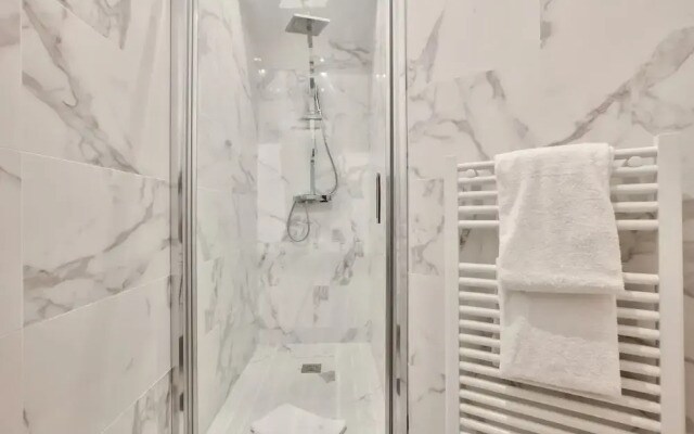 62 - Luxury Flat Champs-Elysées 1G