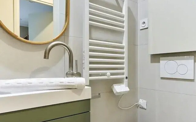 Superb Apartment Center of Paris