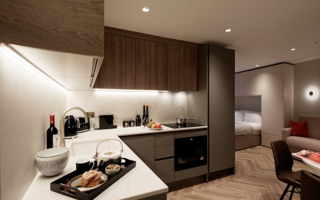 Notting Hill Studios by DMONTRIO
