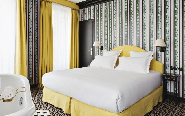 Отель Les Deux Gares and Spa