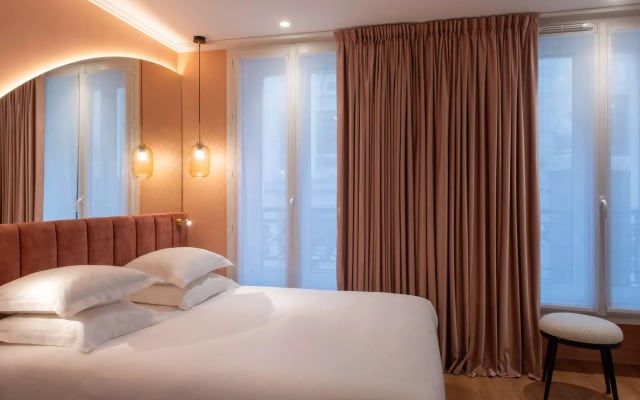 Hotel Arc Elysees