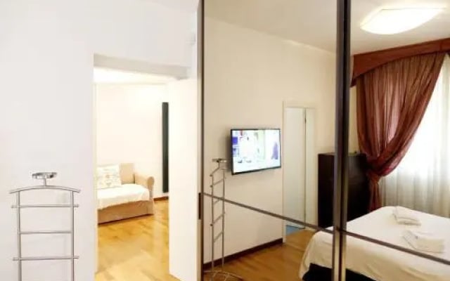 Historical Apartment near Spanish Steps