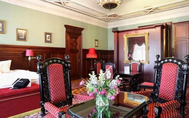 Бутик-отель Gallery Park Hotel & SPA, Châteaux & Hôtels Collection