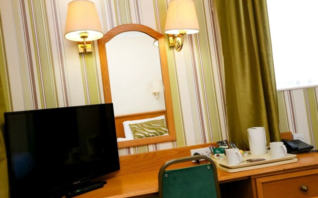 Fairways Lodge & Leisure Club