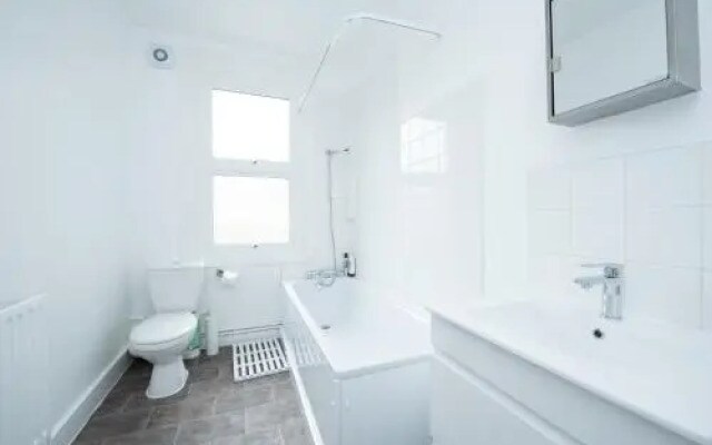 Kennington Apartment D/Apartment